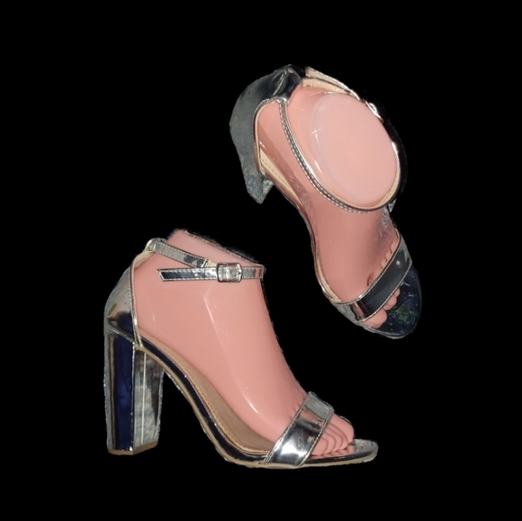 (3/$25) Charlotte Russe Metallic Silver Sandals - Picture 3 of 4